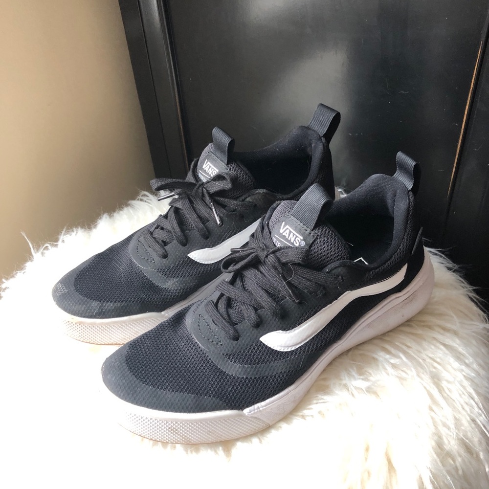 Vans Ultra Range size Women’s 9 Men’s 7.5